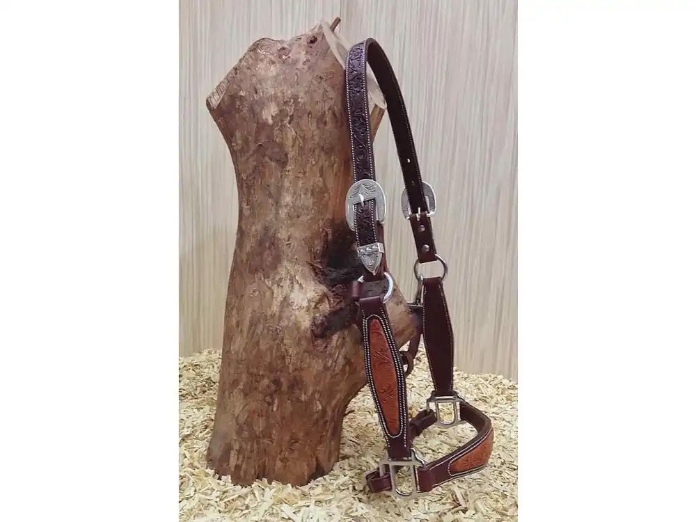 Halter ohlávka s koženými detaily v kontrastní barvě, dark chestnut/chestnut Poslední Šance