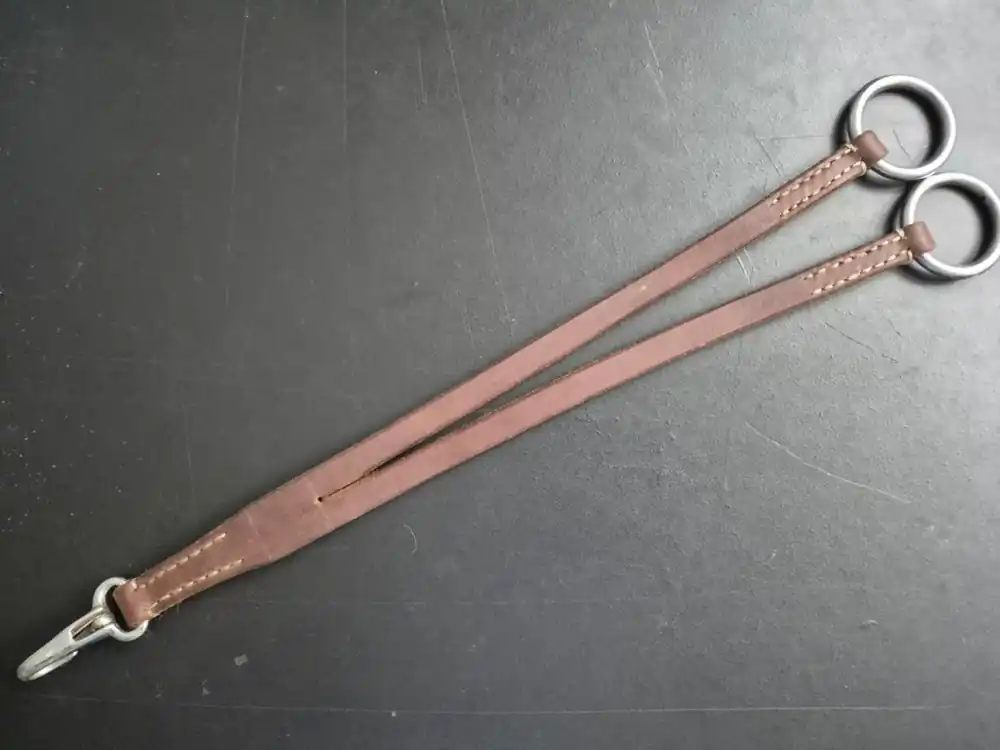 Pouze Dnes Martingalová vidlice, oliato, délka 45 cm